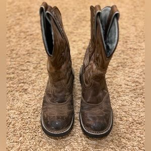 Women’s Ariat boots